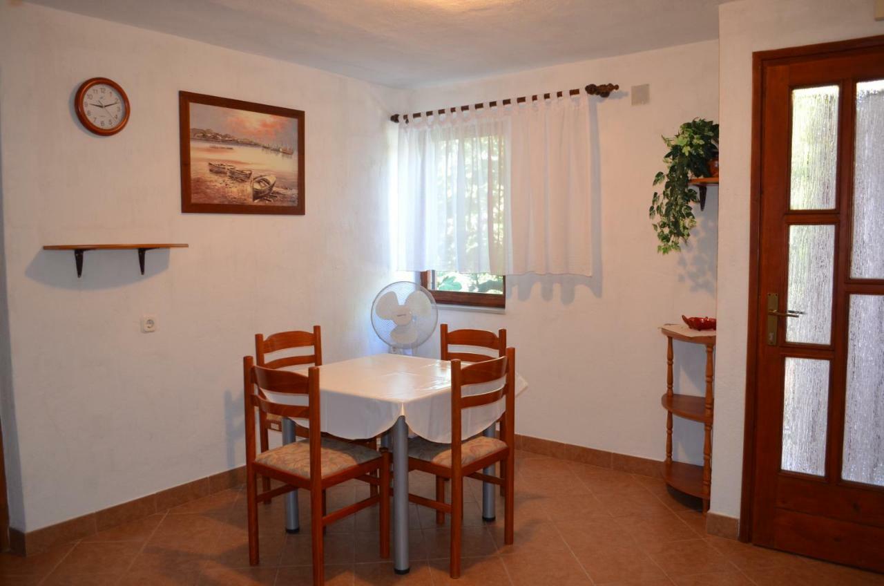 Holiday Home Garina Draga Bašćanska Dış mekan fotoğraf